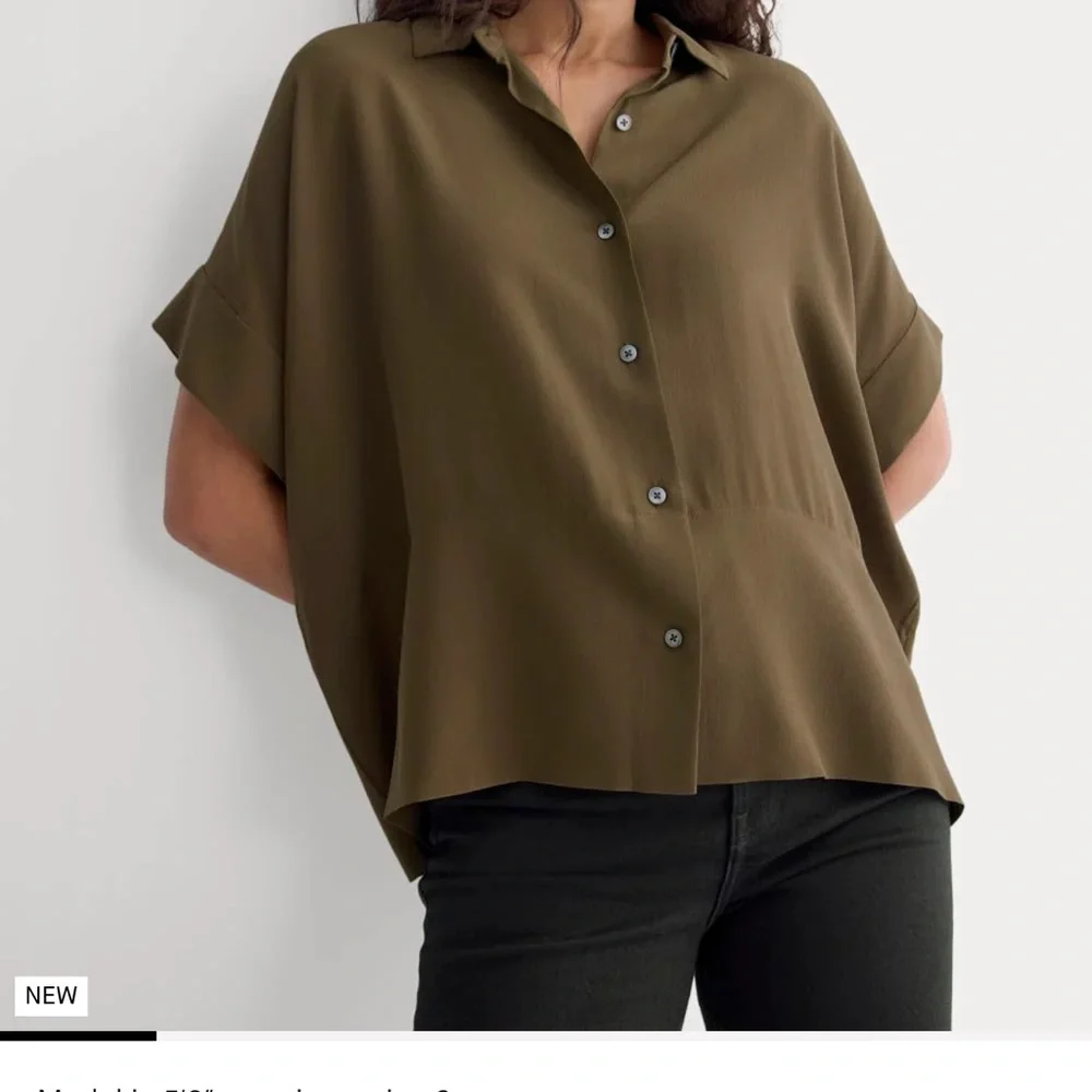 Everlane Women's Boxy Silk Shirt - Picture 2 of 8